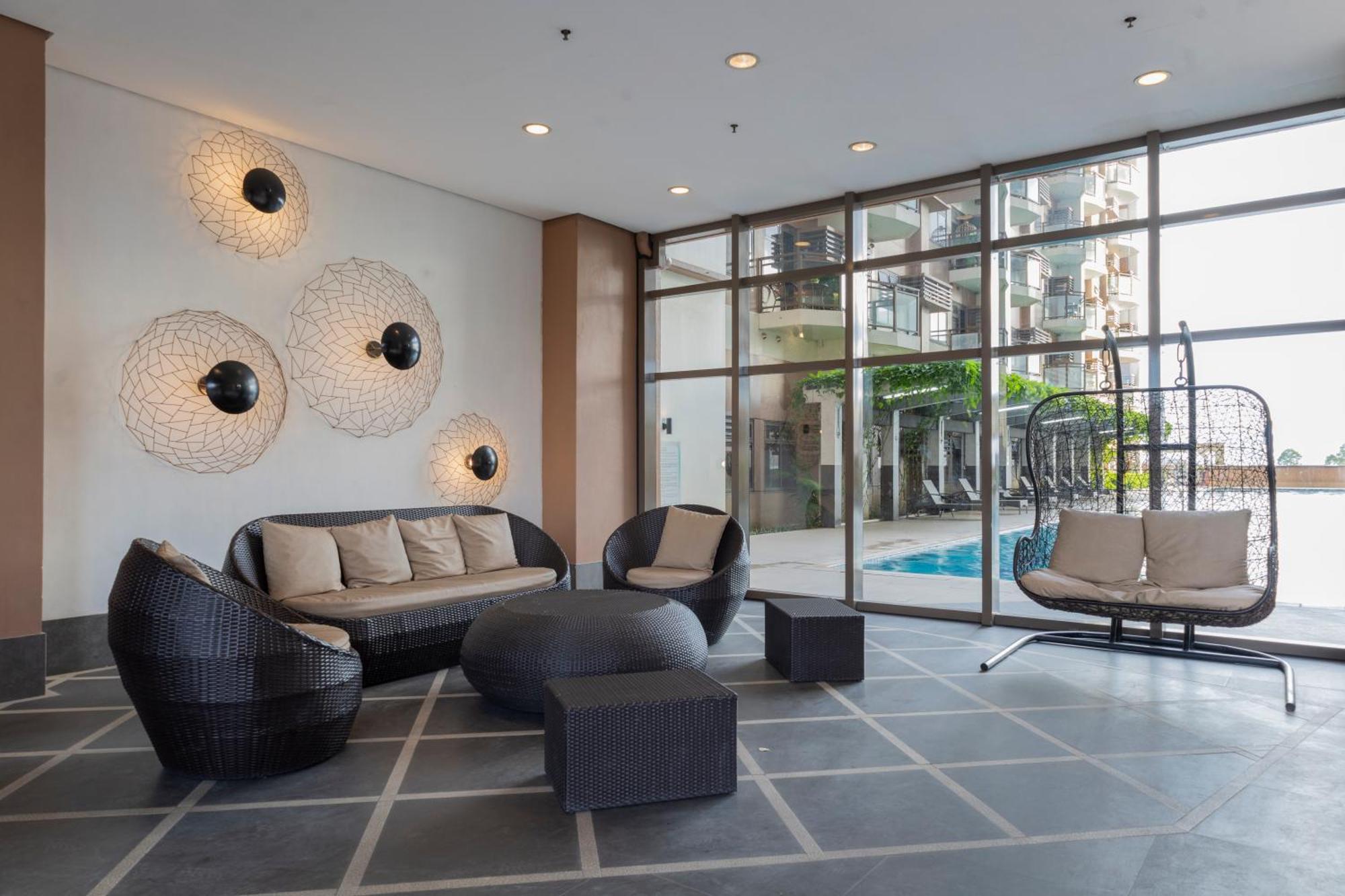 The Radiance Manila Bay Aparthotel Пасай Екстериор снимка